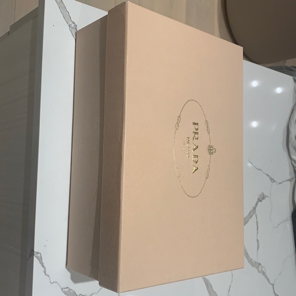 Prada black leather pumps - Picture 2 of 6